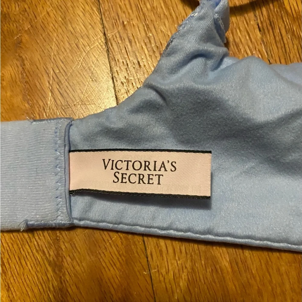 ***NWOT***Blue Floral VS Body by Victoria Lace Push Up Perfect Shape Bra - 36C - Picture 4 of 4